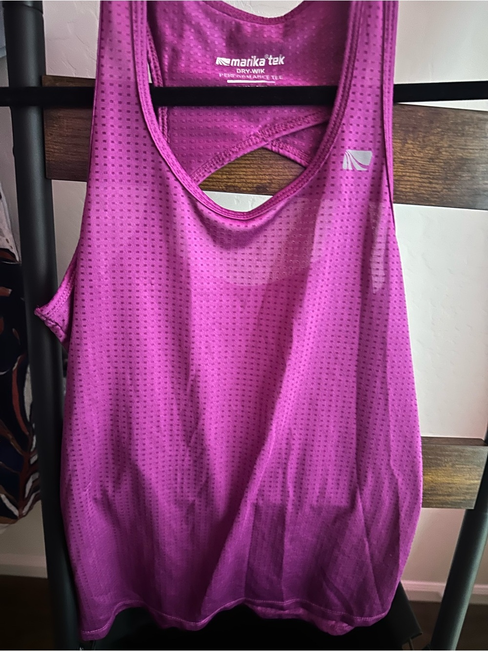 Marika Hot Pink Performance Mesh Racerback Tank size m